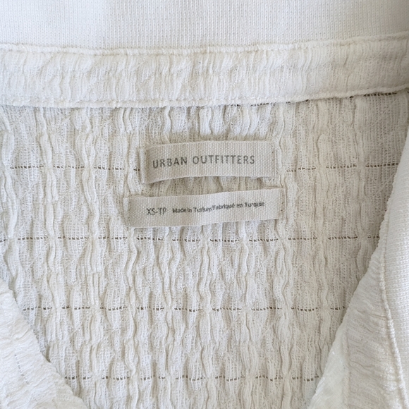 Urban Outfitters Crop Tee - Picture 9 of 12